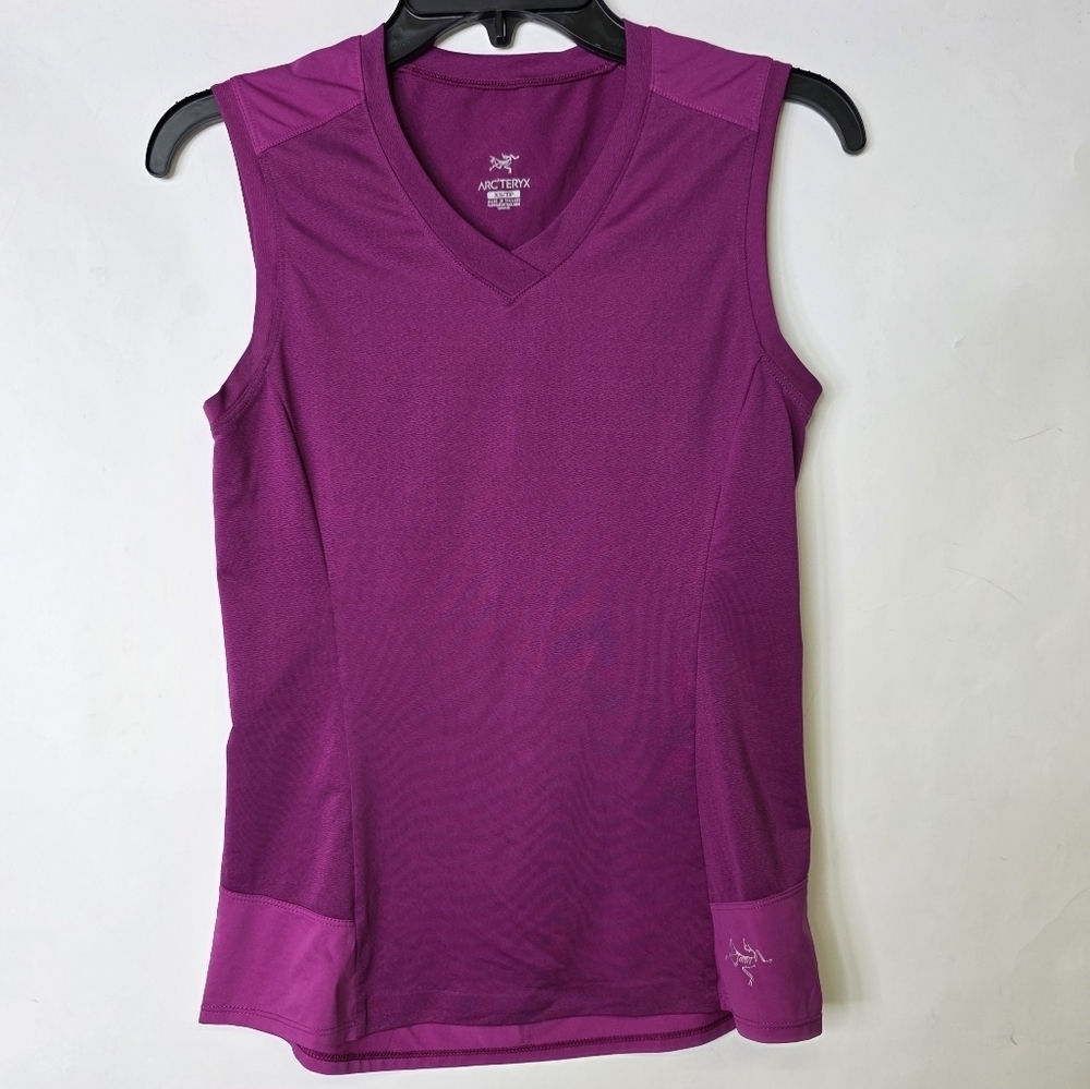 Arc'teryx V neck  athletic tank top